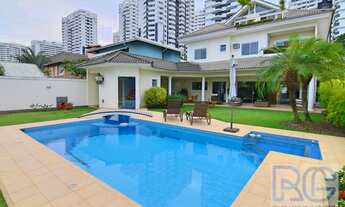 Imagem: Belíssima Casa Triplex no Condomínio Crystal