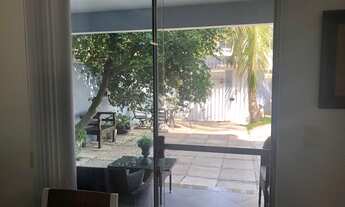 Imagem 6: Casa de condomínio sobrado para venda tem 160 metros quadrados com 4 quartos