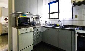 Imagem 2: Apartamento espaçoso em rua de apenas 1 quarteirão