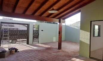 Imagem 2: Casa Bairro Tijuca de 3 quartos com suíte, varanda portão eletrônico e quintal