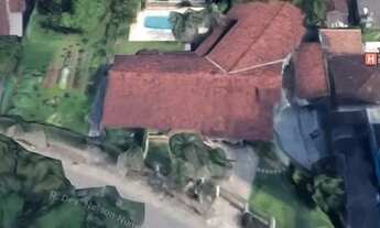 Imagem: Casa grande, terreno amplo - Atiradores