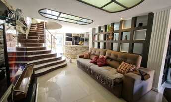 Imagem 2: Casa deslumbrante com 5 quartos, área gourmet, piscina e vista para a natureza