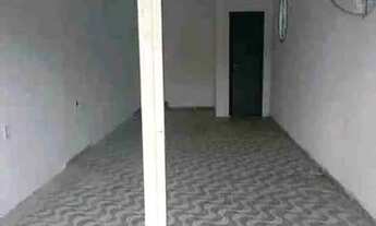 Imagem 2: Alugo loja no Jockey em frente a praça