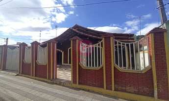 Imagem: GI ALUGA CASA TÉRREA COM 3 QUARTOS NO CENTRO