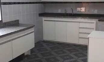 Imagem 7: Casa para aluguel com 250 metros quadrados com 3 quartos em Campo Grande - Rio de Janeiro