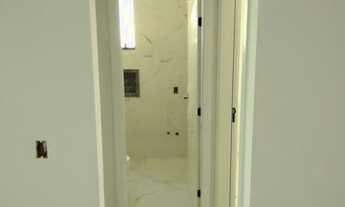 Imagem 3: Casa a venda com 2 dormitórios sendo 1 suíte,1 BWC, sala e cozinha integrada, área de serv