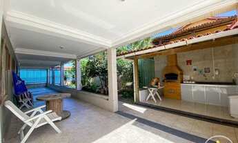 Imagem 2: Sobrado para venda tem 300 metros quadrados com 5 quartos em Santa Mônica - Guarapari - ES