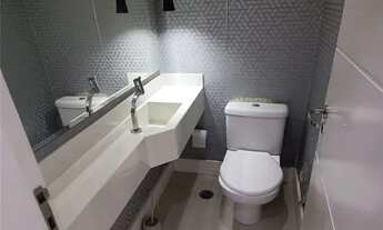 Imagem 5: Apartamento em localização privilegiada na Ponta da Praia, com 3 dormitórios, uma suíte e