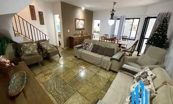 Imagem 3: Casa a venda no canal de Guarapari com lazer completo com pier para embarcação