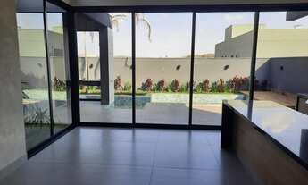 Imagem 7: Casa venda tem 270 metros quadrados com 3 quartos