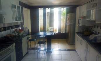 Imagem 5: Casa em Montes Claros, no bairro Ibituruna, à venda