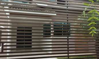 Imagem 2: Sobrado à venda em Maringá, Jardim Monte Rei, com 3 quartos, com 141.85 m²