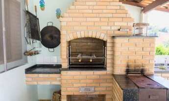 Imagem 2: Chácara em Arujá próx a SP com piscina aquecida e 4 dorm