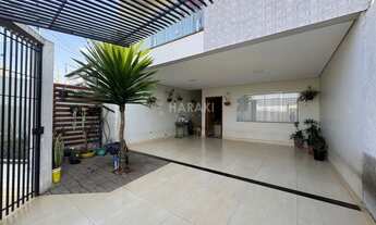 Imagem 2: Sobrado para Venda no Colina Verde, localizado na cidade de Maringá/PR