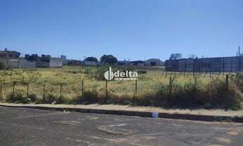 Imagem 4: Área Comercial disponível para venda no bairro Brasil em Uberlândia-MG