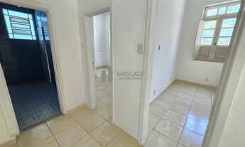 Imagem 7: Sua casa dos sonhos está à venda! 3 quartos, garagem e terraço na Tijuca, a passos do Metr