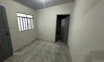 Imagem 2: Casa Residencial com 2 quartos para alugar por R$ 1300.00, 50.00 m2 - ZONA 07 - MARINGA/PR