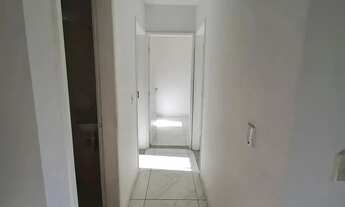 Imagem 3: Alugo apartamento reformado no Cond. Village das artes no Benedito Bentes na rua da UPA