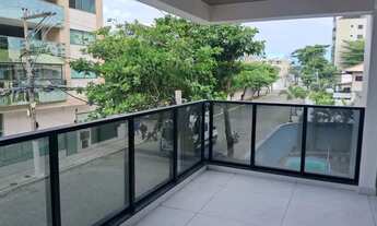 Imagem 2: Imóvel para venda possui 145 metros quadrados com 3 quartos em Praia do Pecado - Macaé - R