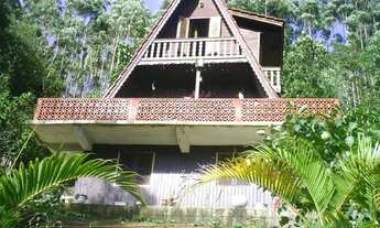 Imagem 6: Friburgo Chalé em madeira, estilo colonial, localizado em área rural a 7,5 km do Centro d