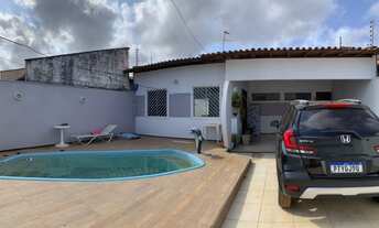 Imagem: Casa com área de lazer - Araçagi