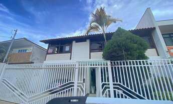 Imagem 2: Casa para venda com 312 metros quadrados com 6 quartos em Quintas das Avenidas - Juiz de F