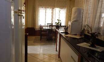 Imagem 4: Casa com piscina ingleses