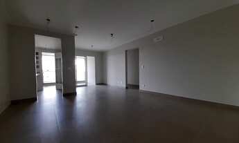 Imagem 2: Apartamento Alto Padrão para venda possui 90m² com 3 quartos em Água Verde - Curitiba - PR