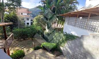 Imagem 4: Casa para aluguel tem 100 metros quadrados com 3 quartos em Catarcione - Nova Friburgo - R