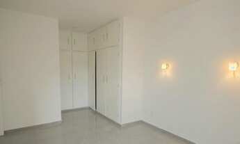 Imagem 4: Apartamento para venda possui 70 metros quadrados com 2 quartos em Laranjeiras - Rio de Ja