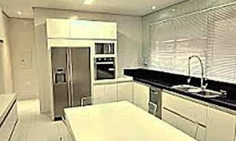 Imagem 5: Casa de condomínio para aluguel possui 400 metros quadrados com 4 quartos