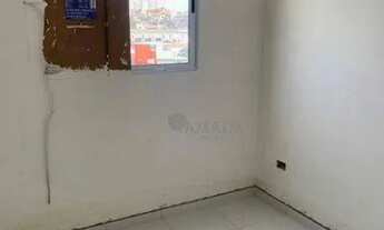 Imagem 4: Apartamento de 2 dormitórios com sacada e elevador.