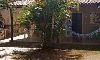 Imagem 1: ARNIQUEIRAS: Casa tradicional 3qtos/St, solta no lote, 400m2, cond/localiz.top! QUITADA TE