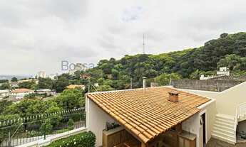 Imagem 5: Casa em rua tranquila com piscina