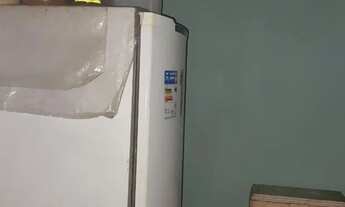 Imagem 3: Vendo uma casa no T.Neves em Manaus. 2 qrt,sala,cozinha,banheiro e+ 2 pequenos cômodos