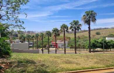 Imagem 2: Terreno em Condomínio Fechado à Venda no Bairro Residencial e Empresarial Alphaville em Ri