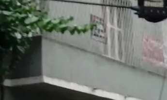 Imagem: Casa 2 andares na esquina da Redençao