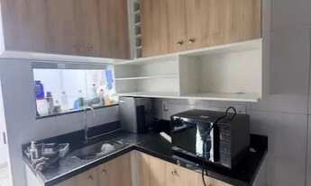 Imagem: Alugo casa com modulados e splits / prox