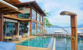 Imagem 5: Mansão de Luxo à Beira-Mar com Praia Privativa e Pier Angra dos Reis