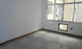 Imagem 4: Apartamento frente, 1a quadra praia
