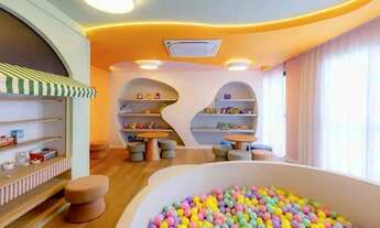 Imagem 2: Apartamento semi-mobiliado com 2 suítes e 2 vagas de garagem na Praia dos Amores