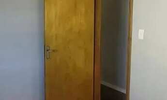 Imagem 4: Apartamento de 3 quartos com vaga, sol da manhã, reformado e desocupado em Ipanema, Porto