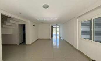 Imagem 4: Mansão de 325m², toda projetada para Venda no Villagio Mar Bello