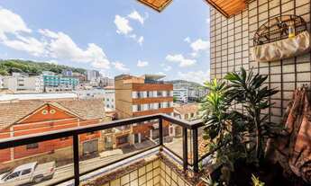 Imagem 6: Apartamento reformado com 2 vagas, varandas e lazer no condomínio para venda