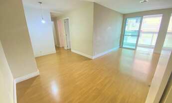 Imagem 2: Apartamento para venda possui 110 metros quadrados com 3 quartos em Icaraí - Niterói - RJ