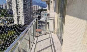 Imagem 3: Apartamento para Venda em Rio de Janeiro, Jacarepaguá, 2 dormitórios, 1 banheiro, 1 vaga