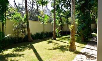 Imagem 3: CASA COM MUITO JARDIM NO JARDIM AMÉRICA