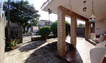 Imagem 4: Casa com 4 dormitórios e uma edícula, 240 m²- Barro Duro - Maceió/AL