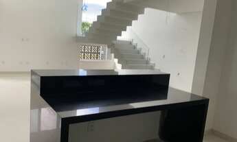 Imagem 5: Casa Duplex em Condomínio Fechado com fácil acesso a Orla