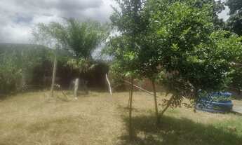 Imagem 2: Terreno grande, de fundos, com 2 cômodos. Perto de Campo Grande